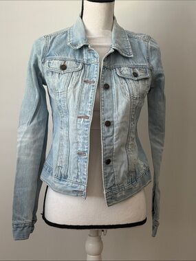 Abercrombie Kids Light Blue Fitted Denim Jacket - Classic Jean Coat, Size XL